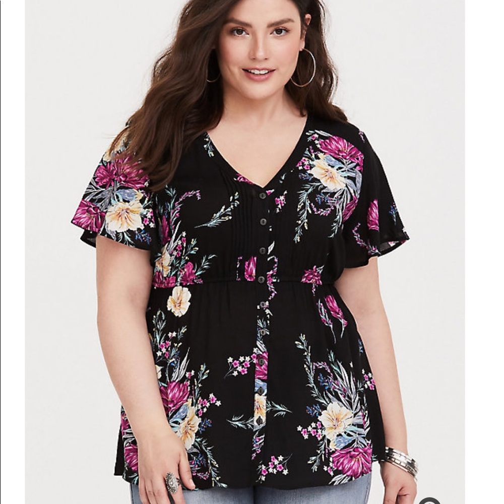 NWT short sleeve floral Torrid blouse
